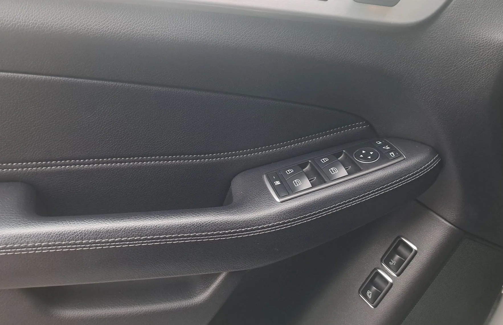 Zunanja slika - Mercedes-Benz GLE-Razred - GLE 350 d 4MATIC Avt. - 16