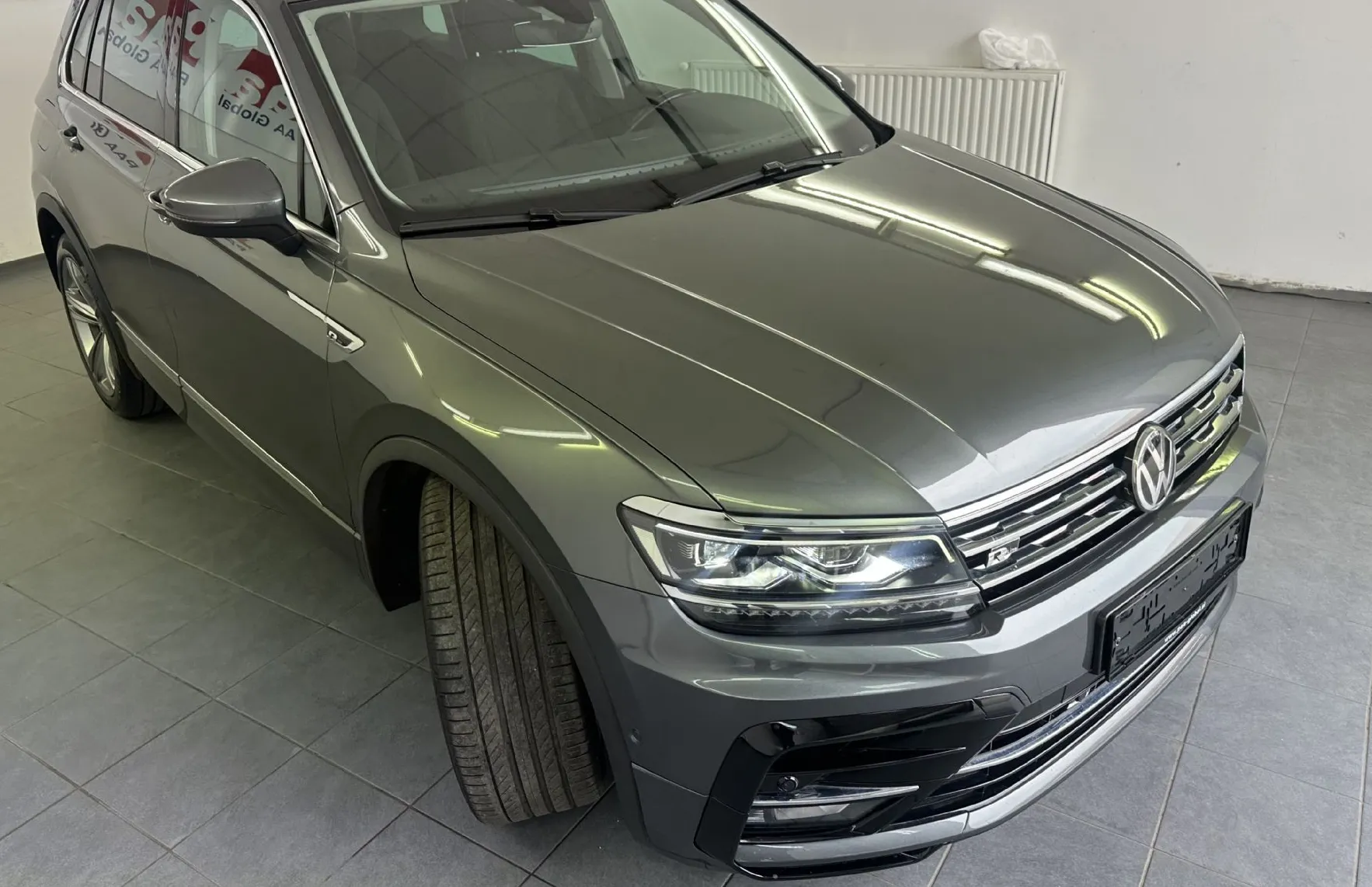 Zunanja slika - Volkswagen Tiguan - 1.5 TSI ACT BMT R-Line DSG.Highline 110kW.KAMERA - 2