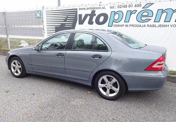 Zunanja slika - Mercedes-Benz C-Razred - C 200 CDI Classic ODLIČEN FINANCIRANJE BREZ POLOGA - 3