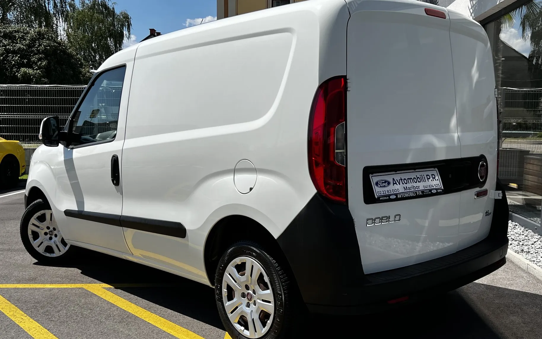 Zunanja slika - Fiat Doblo - CARGO 1.3 MULTIJET SX POVRAČILO DDV  IZOLIRAN TOV - 5