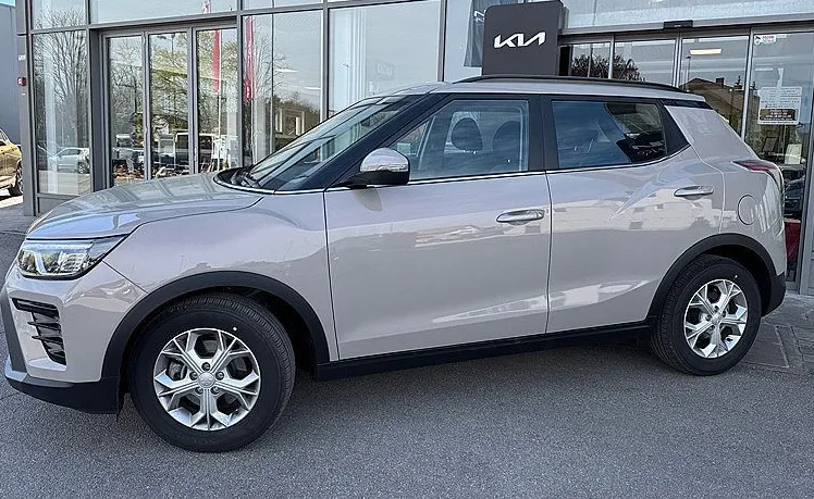 Zunanja slika - SsangYong Tivoli - 1.5 T-GDi Fresh 2WD M T  TESTNE VOŽNJE - 3