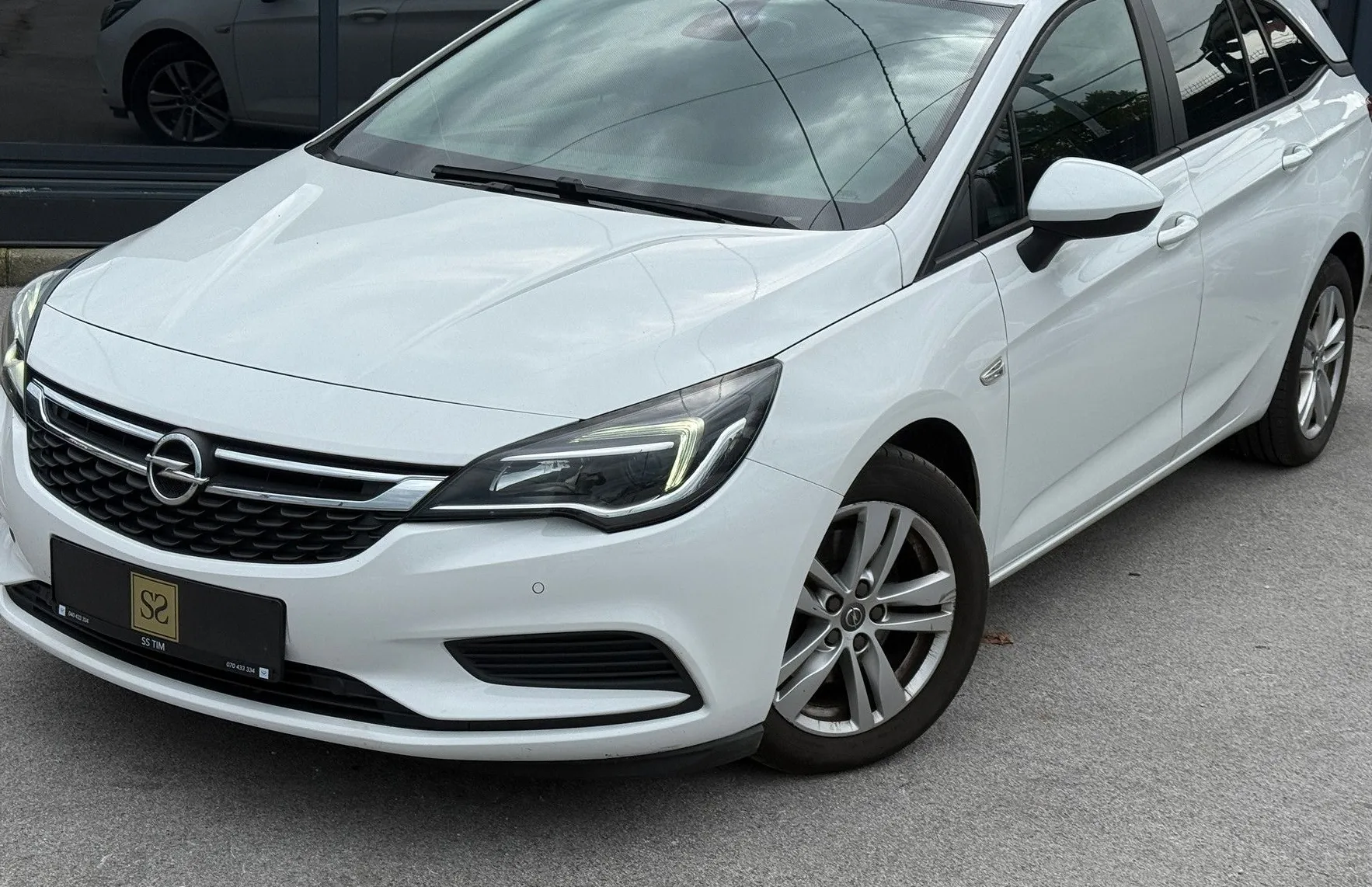 Zunanja slika - Opel Astra - Sports Tourer 1.6 CDTI Enjoy Start Stop SLO - 1