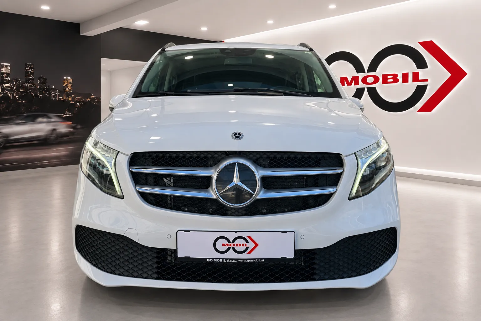 Zunanja slika - Mercedes-Benz V-Razred - V 220 d Edition Lang-dolgi Avt. - LED.navi.kamera - 2