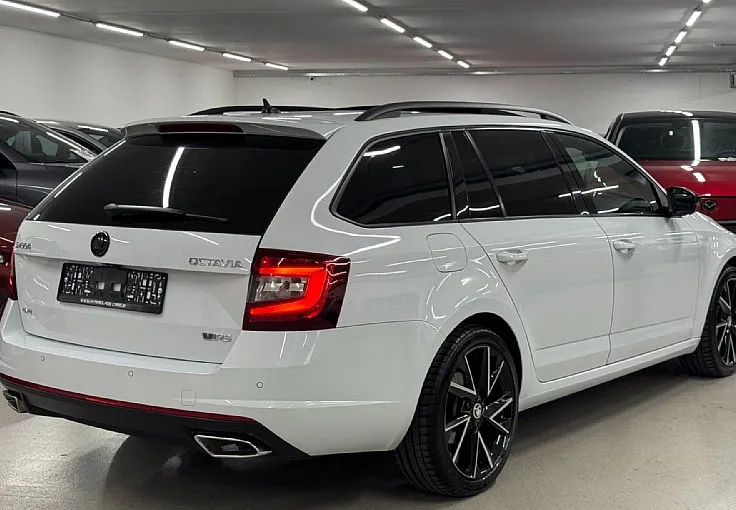 Zunanja slika - Škoda Octavia - RS 2.0 TDI 4x4 DSG | PANORAMA | ODLIČNA PRILOŽNOST - 5