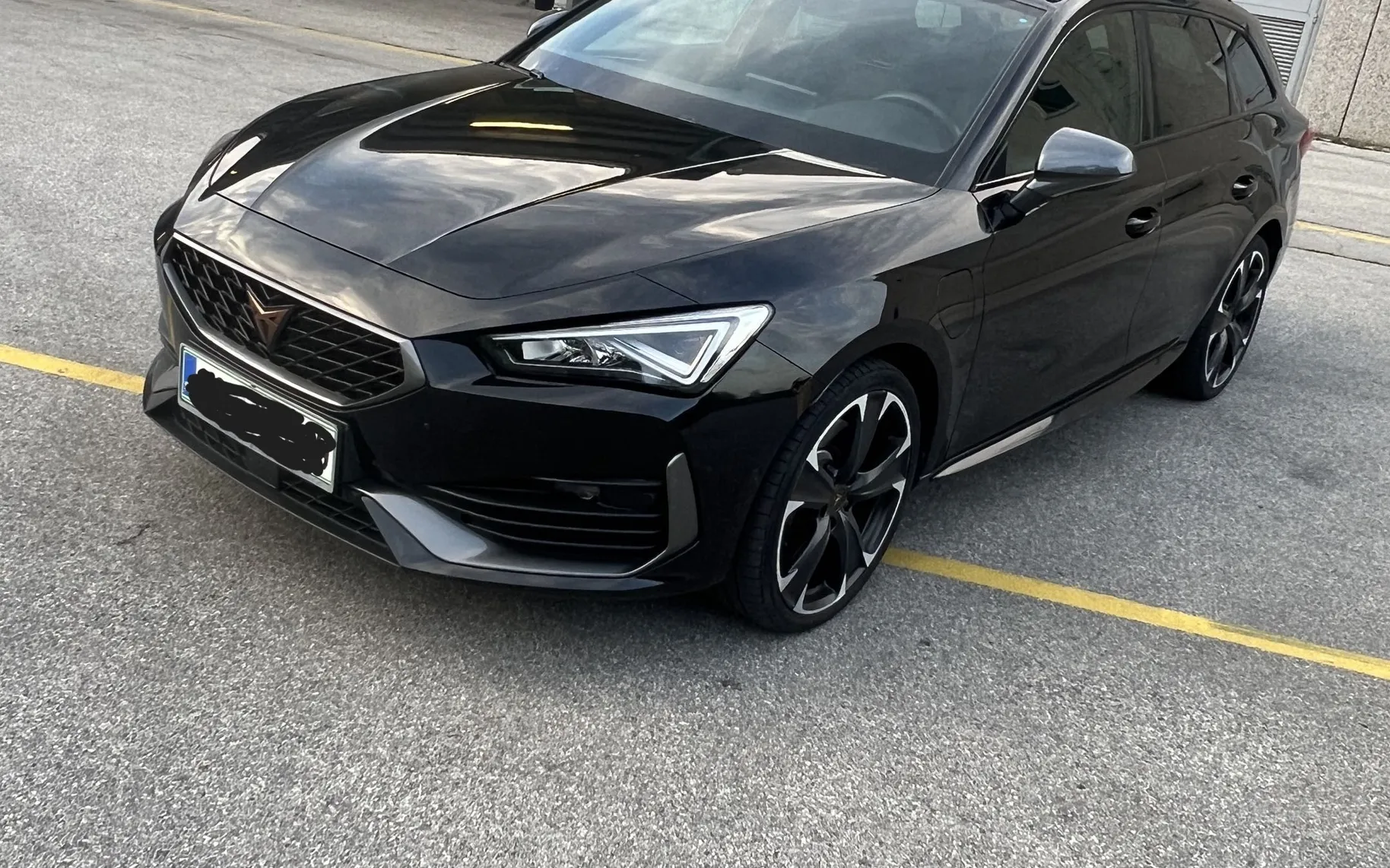 Zunanja slika - Cupra Leon - ST 1.4eHybrid - 2