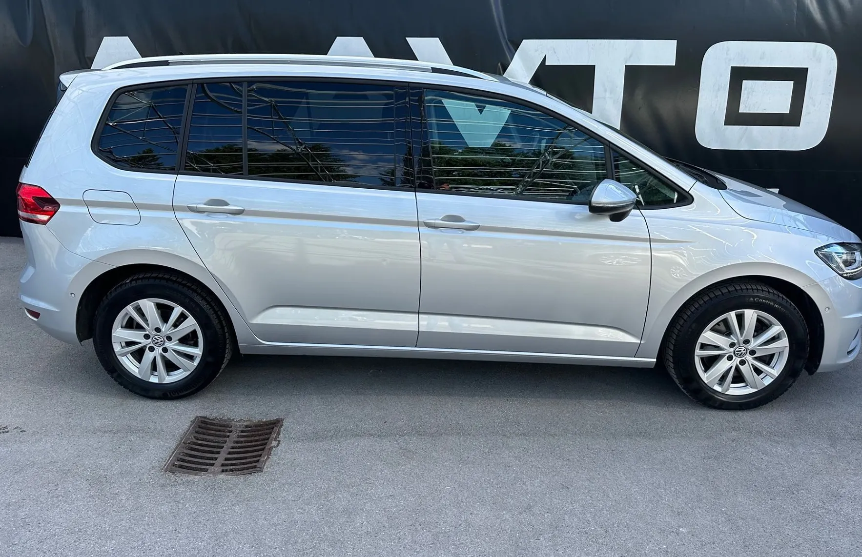 Zunanja slika - Volkswagen Touran - 1.5 TSI BMT Family DSG-LED-KAMERA-ALU... - 3