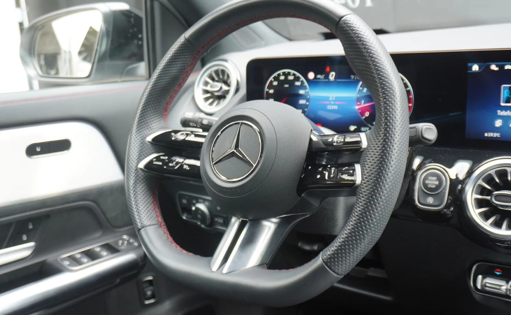 Zunanja slika - Mercedes-Benz GLA-Razred - GLA 200 AMG LINE - 8