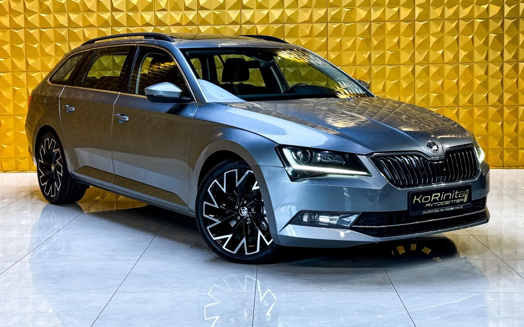 Zunanja slika - Škoda Superb - 2.0 TDI 4X4 AUT.-PANO-GRETJE-NAVI-RADAR TEMP - 3