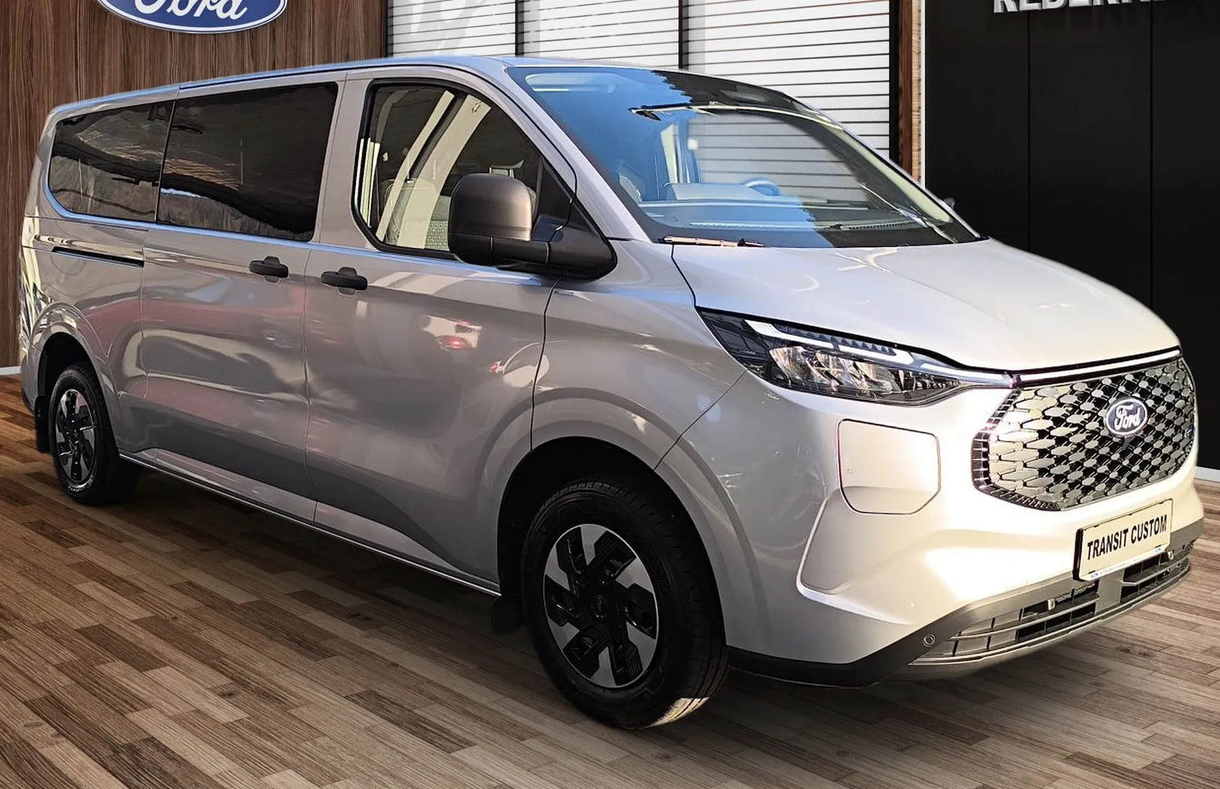 Zunanja slika - Ford E-Transit Custom - Kombi. TREND 160 kW 217 KM bate - 2