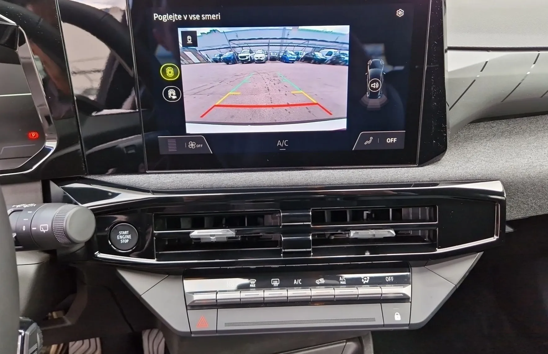 Zunanja slika - Renault Clio - TCe 115 Evolution + paket udobje in kamera - 14