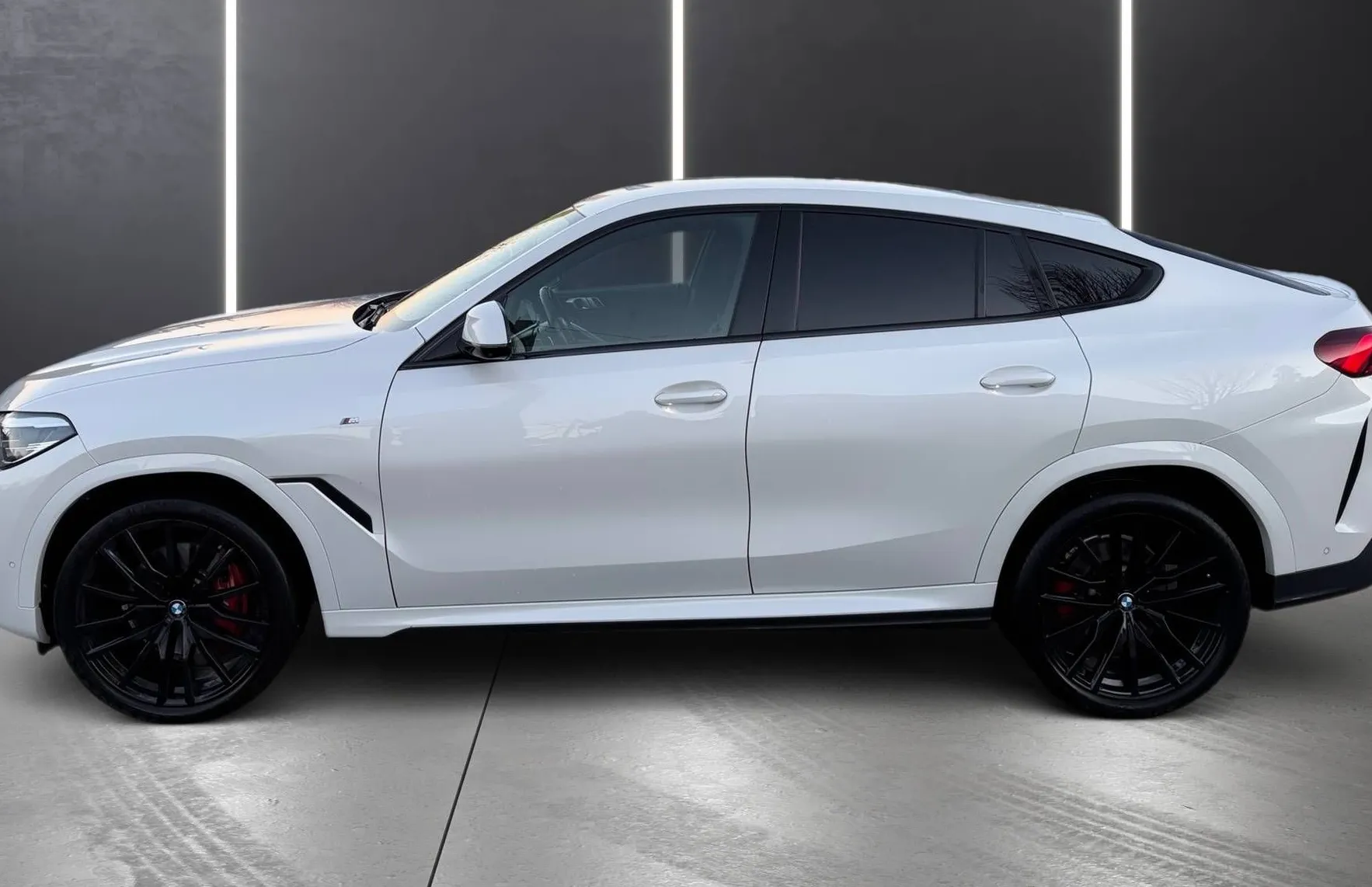 Zunanja slika - BMW X6 - serija : xDrive30d M PAKET ADAPTIVNO NAVI PDC 360KAMERA T.. - 3