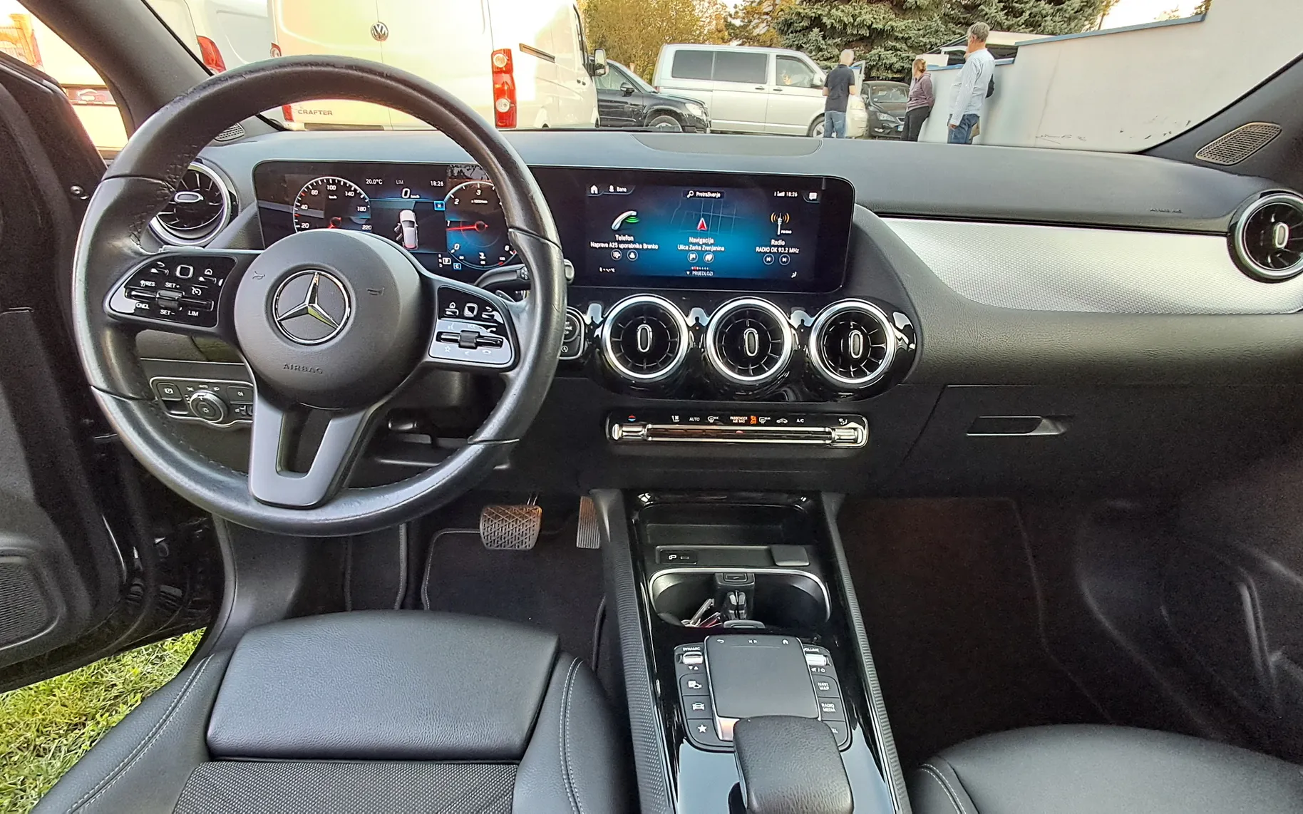 Notranja slika - Mercedes-Benz B-Razred - B 180 d Progressive Avt. - 4