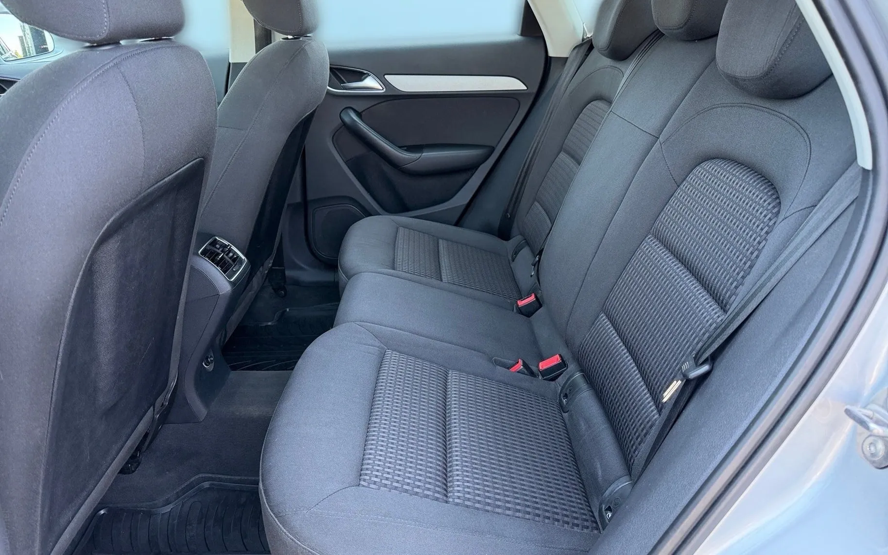 Notranja slika - Audi Q3 - quattro 2.0 TDI-SLO-1.Lastnik-Bixsenon-PDC-Tempoma - 11