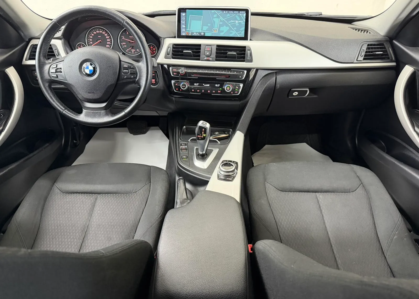 Zunanja slika - BMW Serija 3 - 318D AUT. - 5