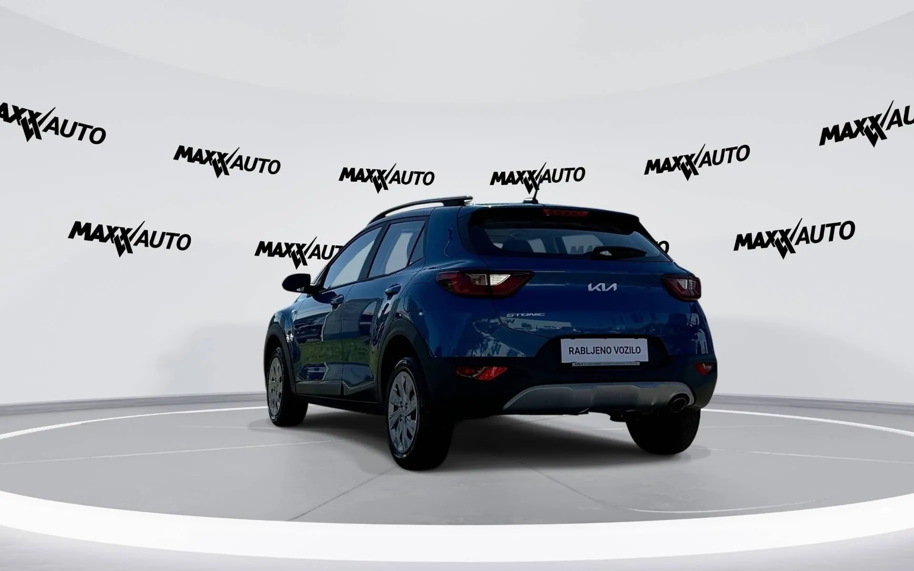 Notranja slika - KIA Stonic - 1.2 DPI LX Fun ISG - 7