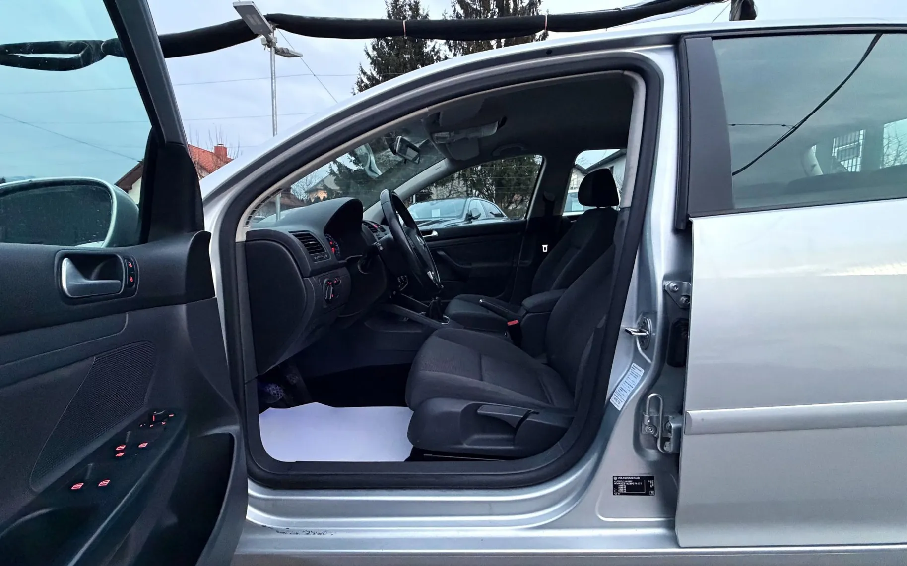 Zunanja slika - Volkswagen Golf - V 1.9 TDI SLO.VOZILO MULTIMEDIJA TEMPOMAT ALU16 - 14