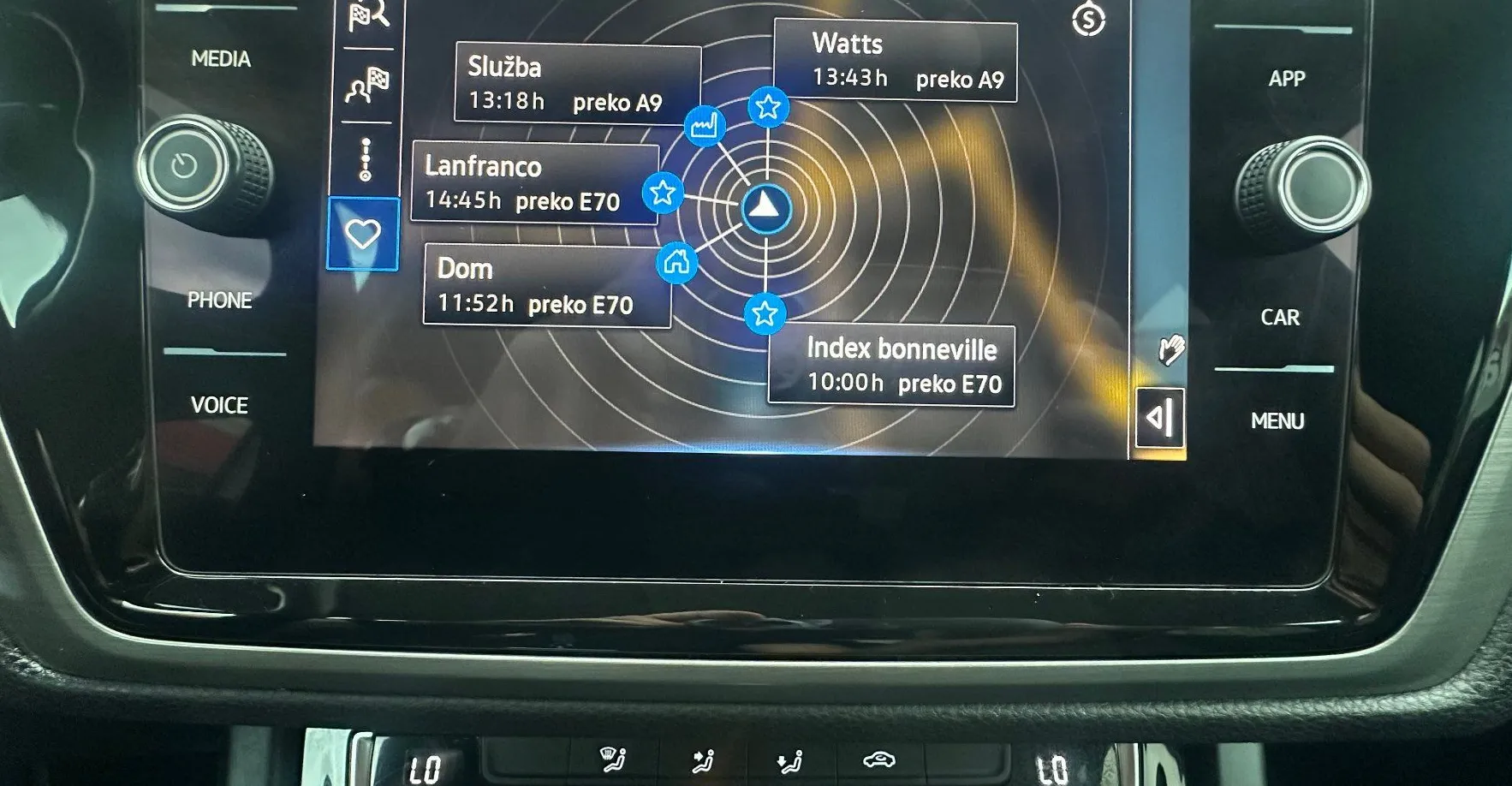 Zunanja slika - Volkswagen Touran - 2.0 TDI DSG.NAVI.KAMERA.NAREJEN VEL.SERVIS+MENJALN - 13