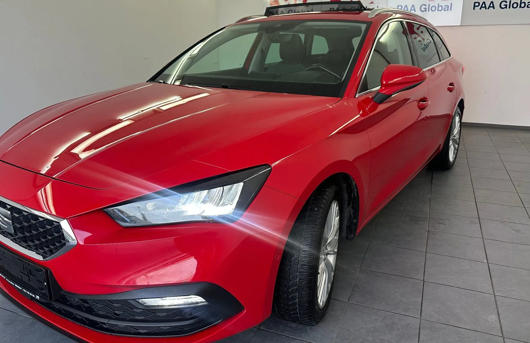 Zunanja slika - Seat Leon - 1.5 ETSI 110KW XCELLENCE.LED.KAMERA.PANORAMA - 1