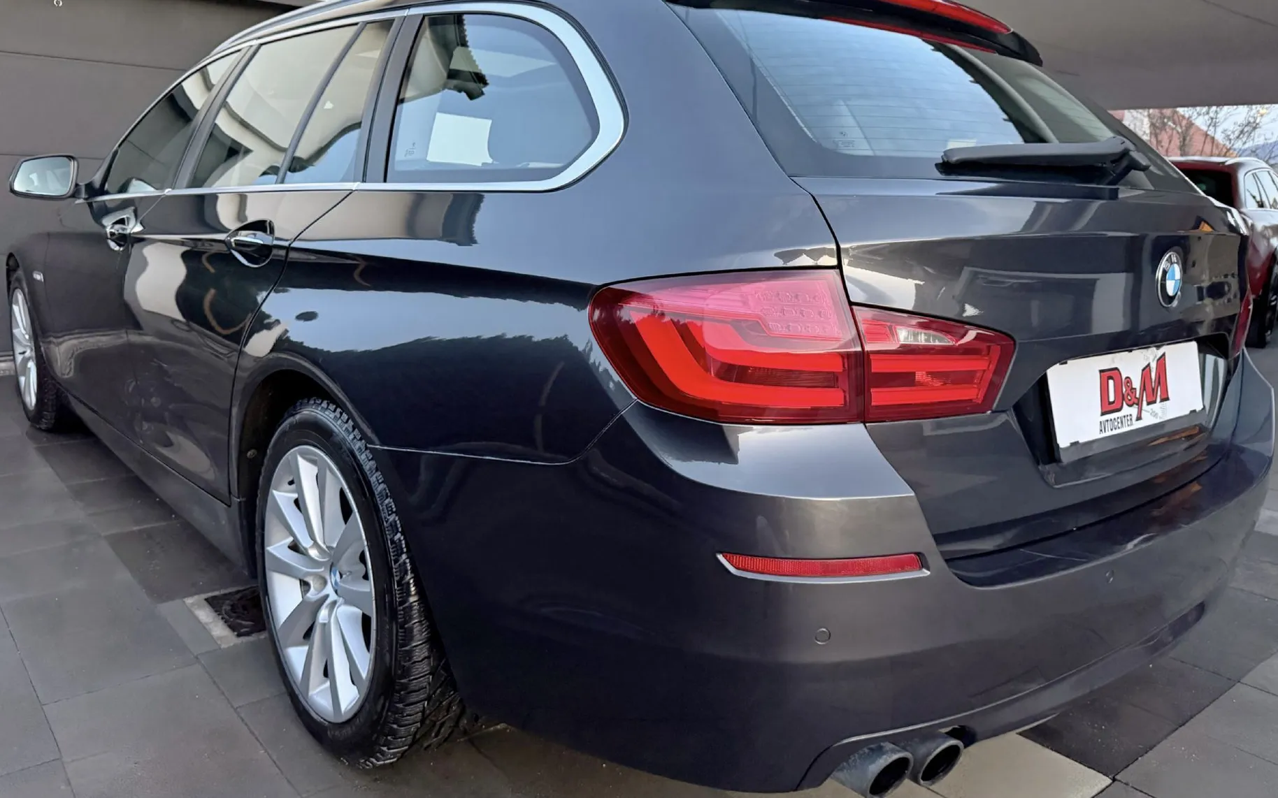 Zunanja slika - BMW Serija 5 - Touring: 520D AVT|PANORAMA|MEMORY|VELIKA NAVI|BIXENON|17 - 5
