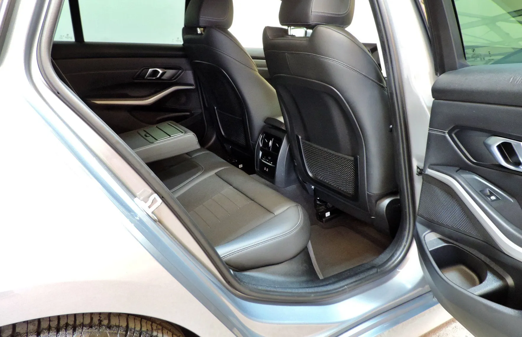 Zunanja slika - BMW Serija 3 - Touring: 330e xDrive Touring Avt. NOVI MODEL.... - 12