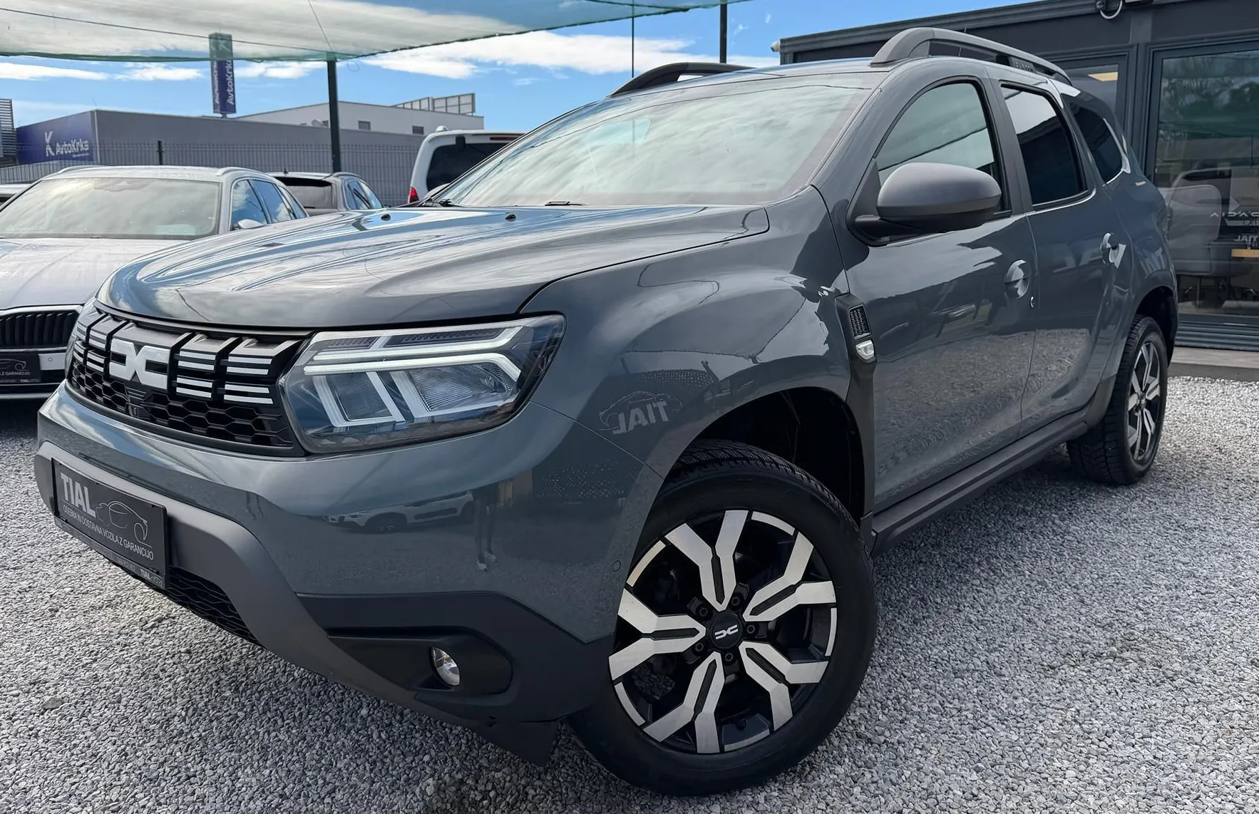 Zunanja slika - Dacia Duster - 1.5 dci-SLO-NARDO SIVA-KAMERA-MRT.KOTI-NAVI - 1