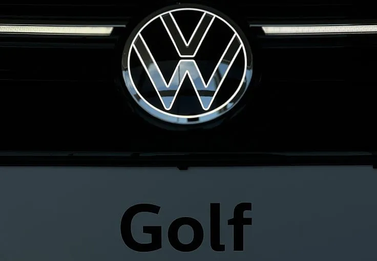 Zunanja slika - Volkswagen Golf - R-Line 1.5 eTSI - 8
