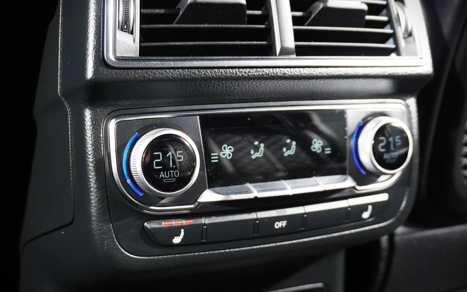 Zunanja slika - Audi SQ7 - Q7 quattro 4.0 TDI Tiptronic ACC+HEAD UP+TOP - 18