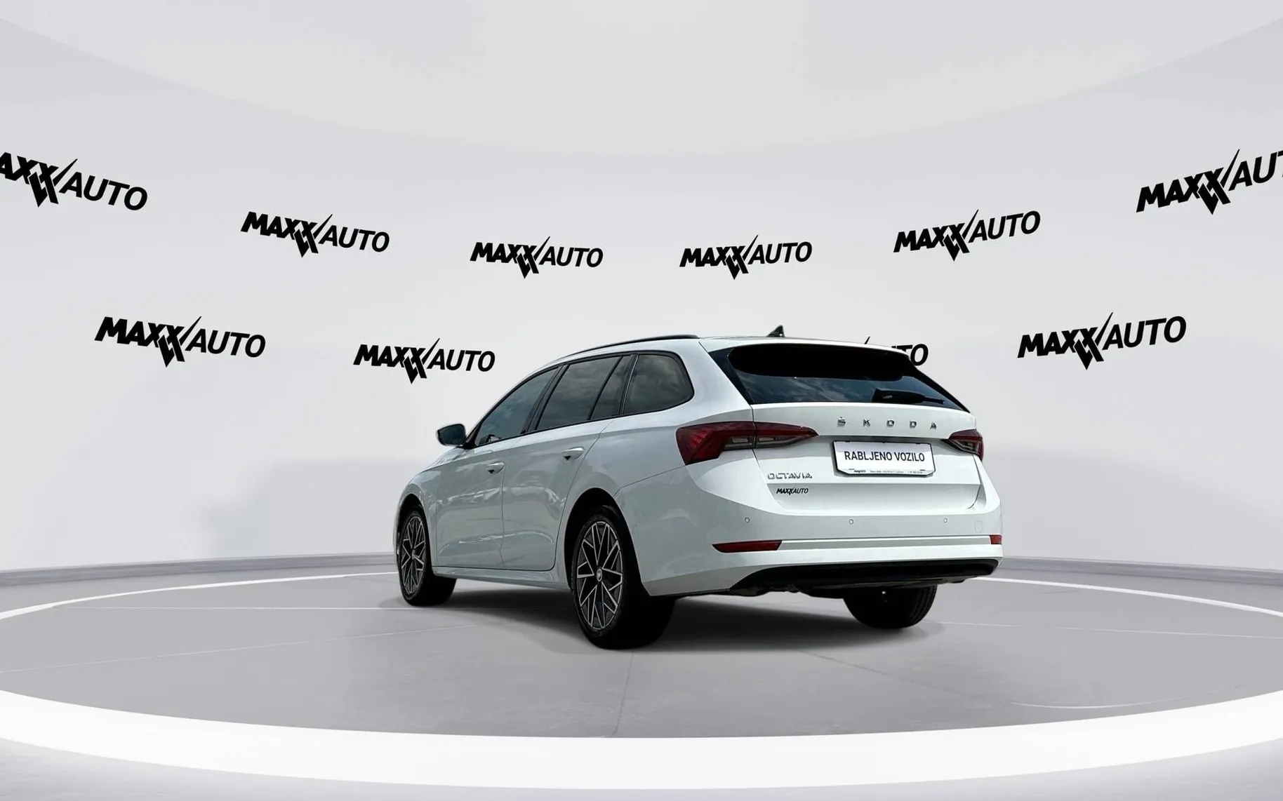Notranja slika - Škoda Octavia - Combi 1.5 TSI Ambition - 7