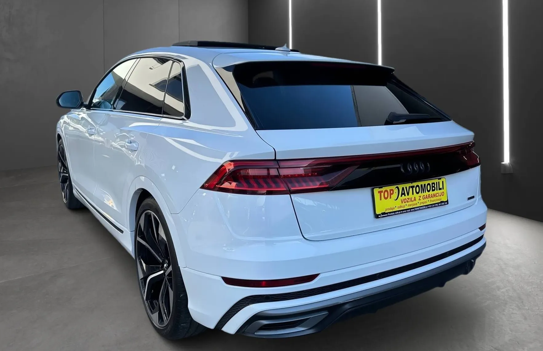 Zunanja slika - Audi Q8 - 50 TDI Q. S LINE ZRAČNO MATRIX PANO VIRTUAL RADAR - 6