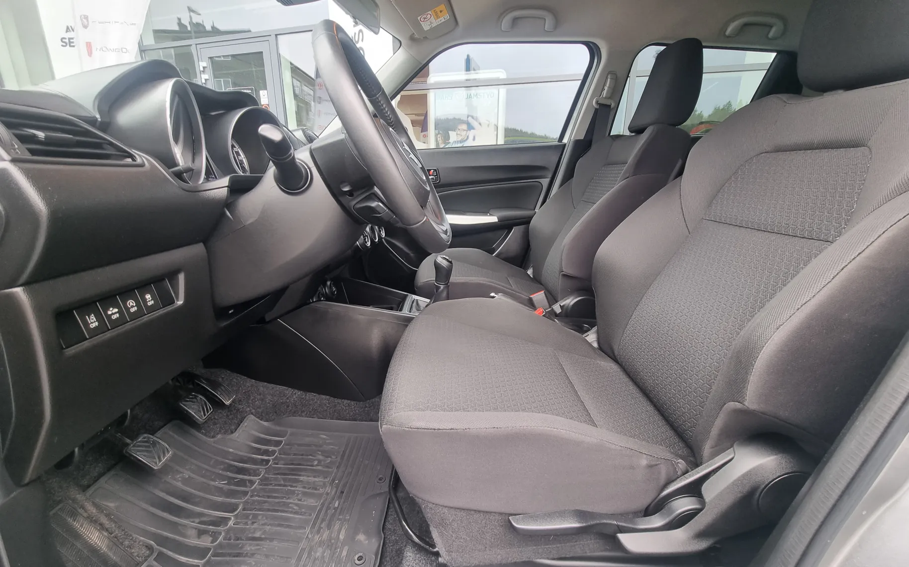 Zunanja slika - Suzuki Swift - 1.2 SLOVENSKI - 2. LASTNIK - ZNANA ZGODOVINA - 6