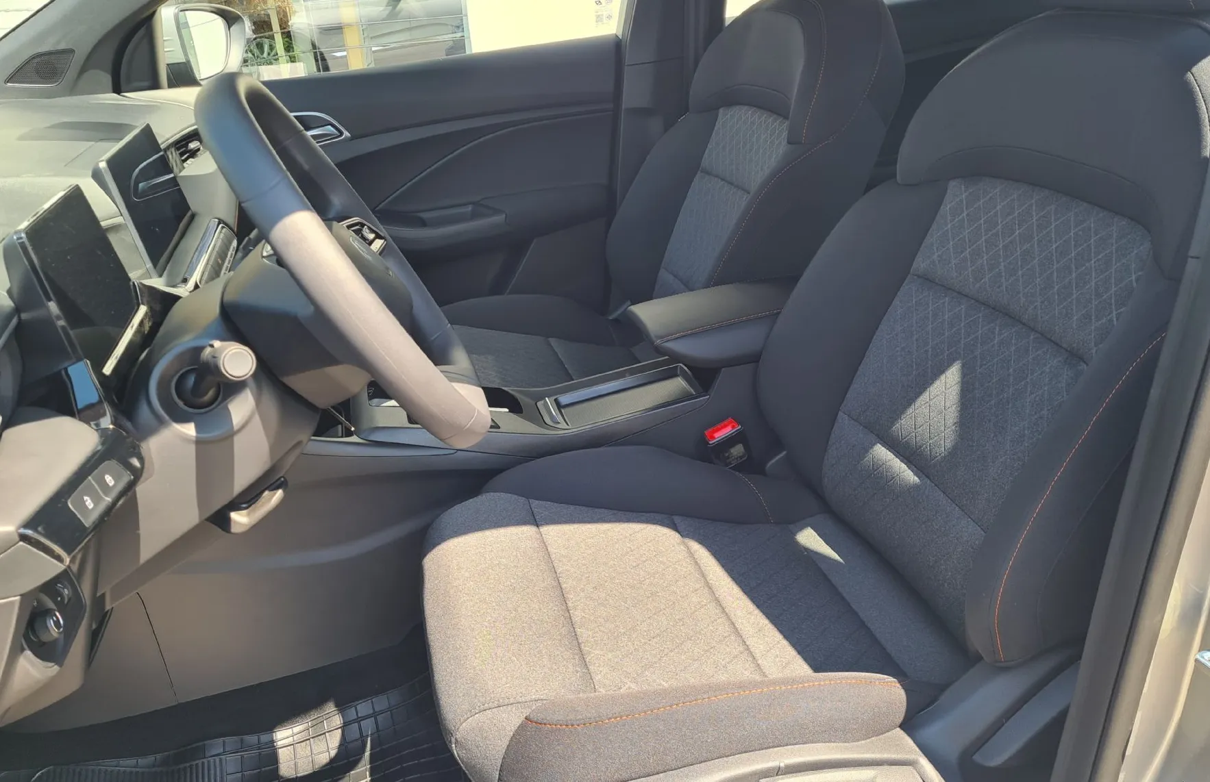 Zunanja slika - MG MG3 - 1.5L Hybrid 143kW Standard Avtomatik - 16