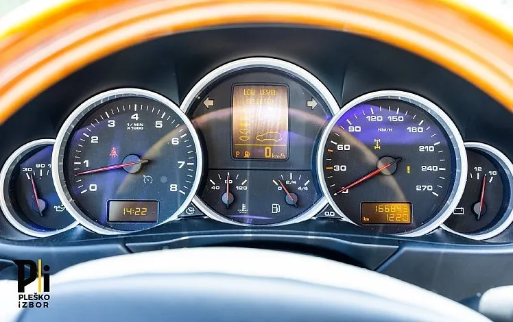 Zunanja slika - Porsche Cayenne - S 4.8 V8 - 8