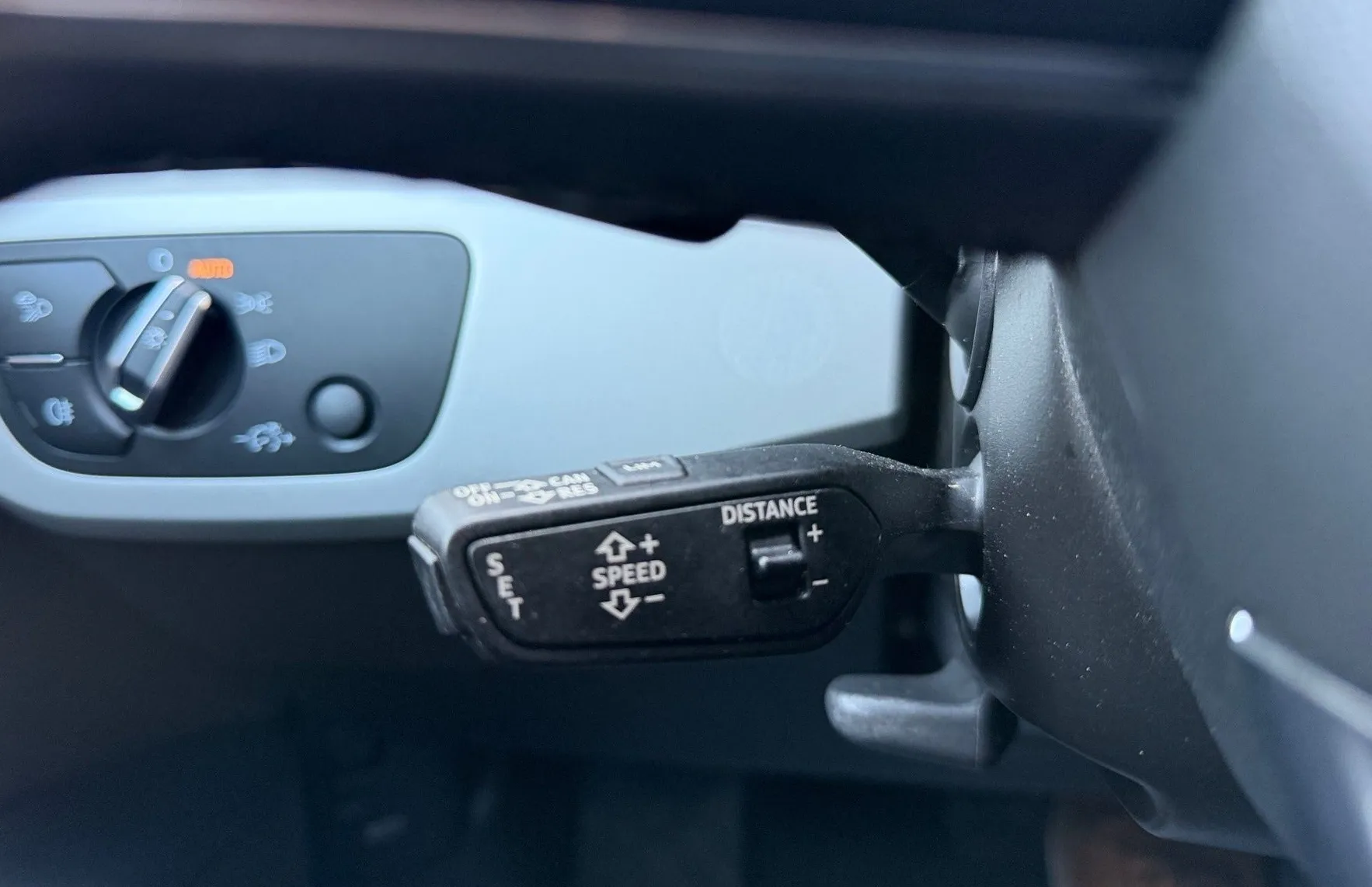 Zunanja slika - Audi A4 - 40 TDI S tronic advanced-Usnje-ACC-PDC-Navigacija. - 16