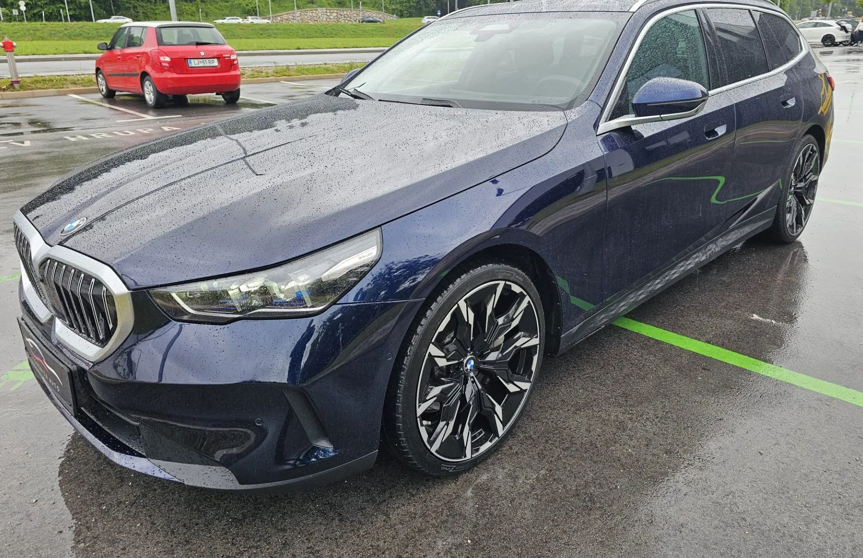 Zunanja slika - BMW Serija 5 - Touring: 540d xDrive Avt.|Harman|21col|HeadUP|FuLED|360k - 1