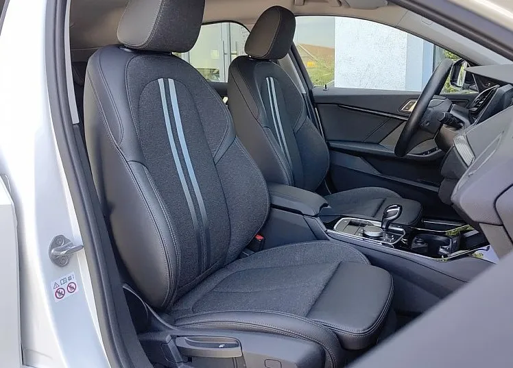 Zunanja slika - BMW Serija 1 - : 118i-AUT.-SPORTLINE-COCKPIT-FULLED-HEAD-UP-HARMAN- - 12