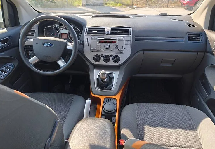 Zunanja slika - Ford Kuga - 2.0 TDCi Titanium LEPO OHRANJENO VOZILO - 8