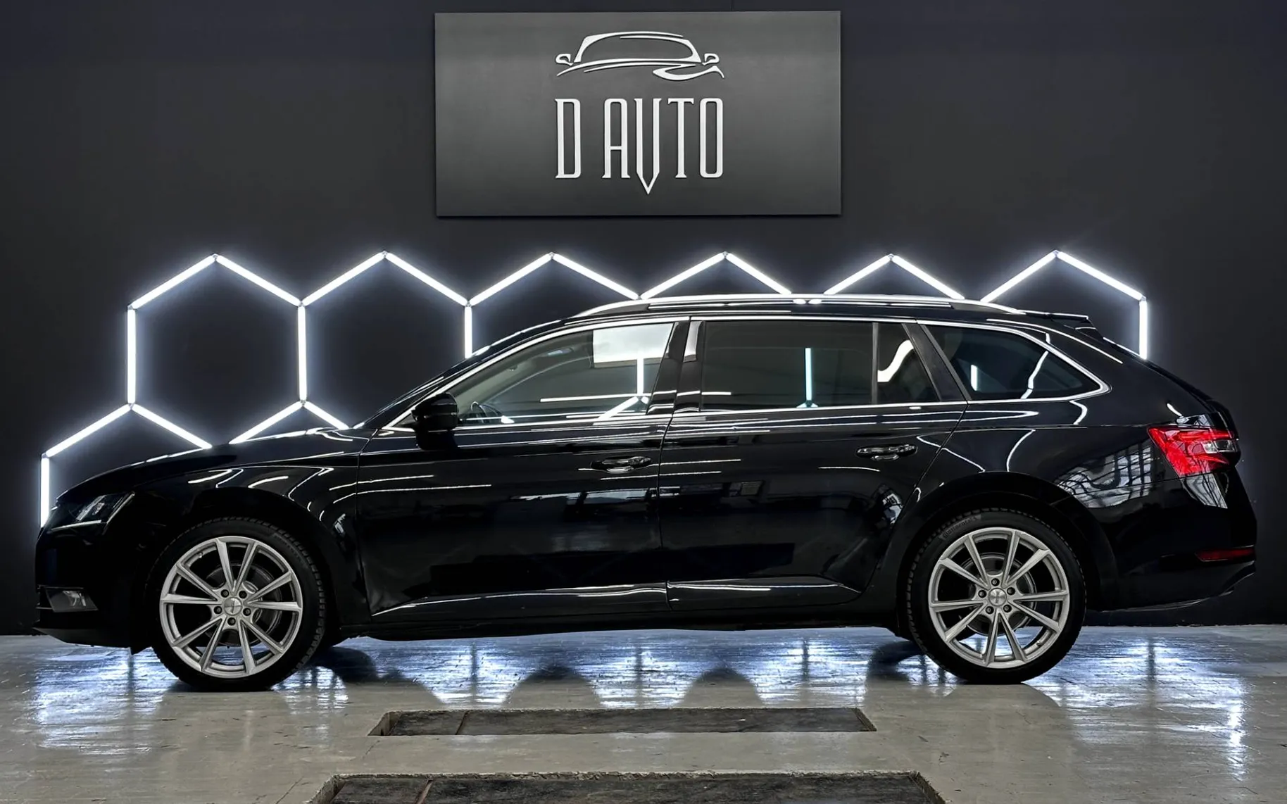 Zunanja slika - Škoda Superb - 2.0 TDI 110 kW DSG-VIRTUAL-KLJUKA-MEMORY... - 4