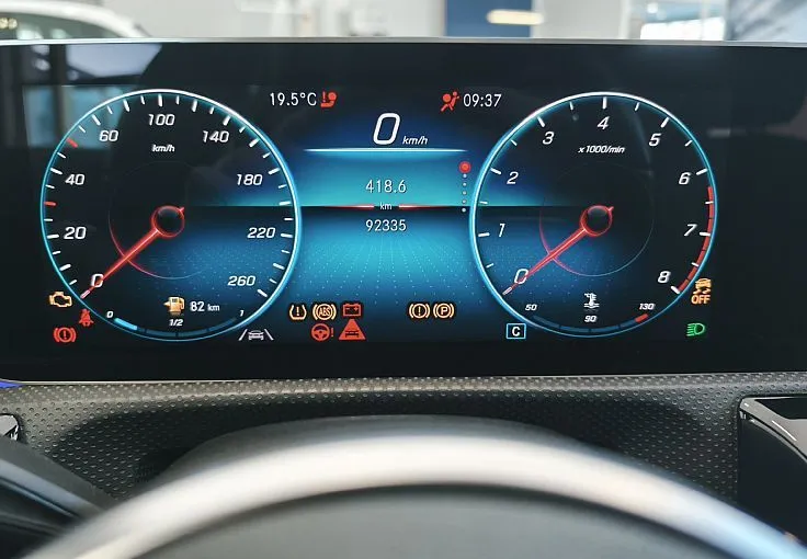 Zunanja slika - Mercedes-Benz A-Razred - 200 URBAN-VLEČNA K.-AMBIENT-360 KAM-MRTVI K.-VIDEO - 11
