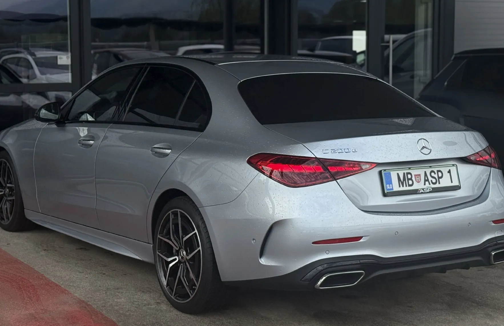 Zunanja slika - Mercedes-Benz C-Razred - C 200 d PREMIUM - 4