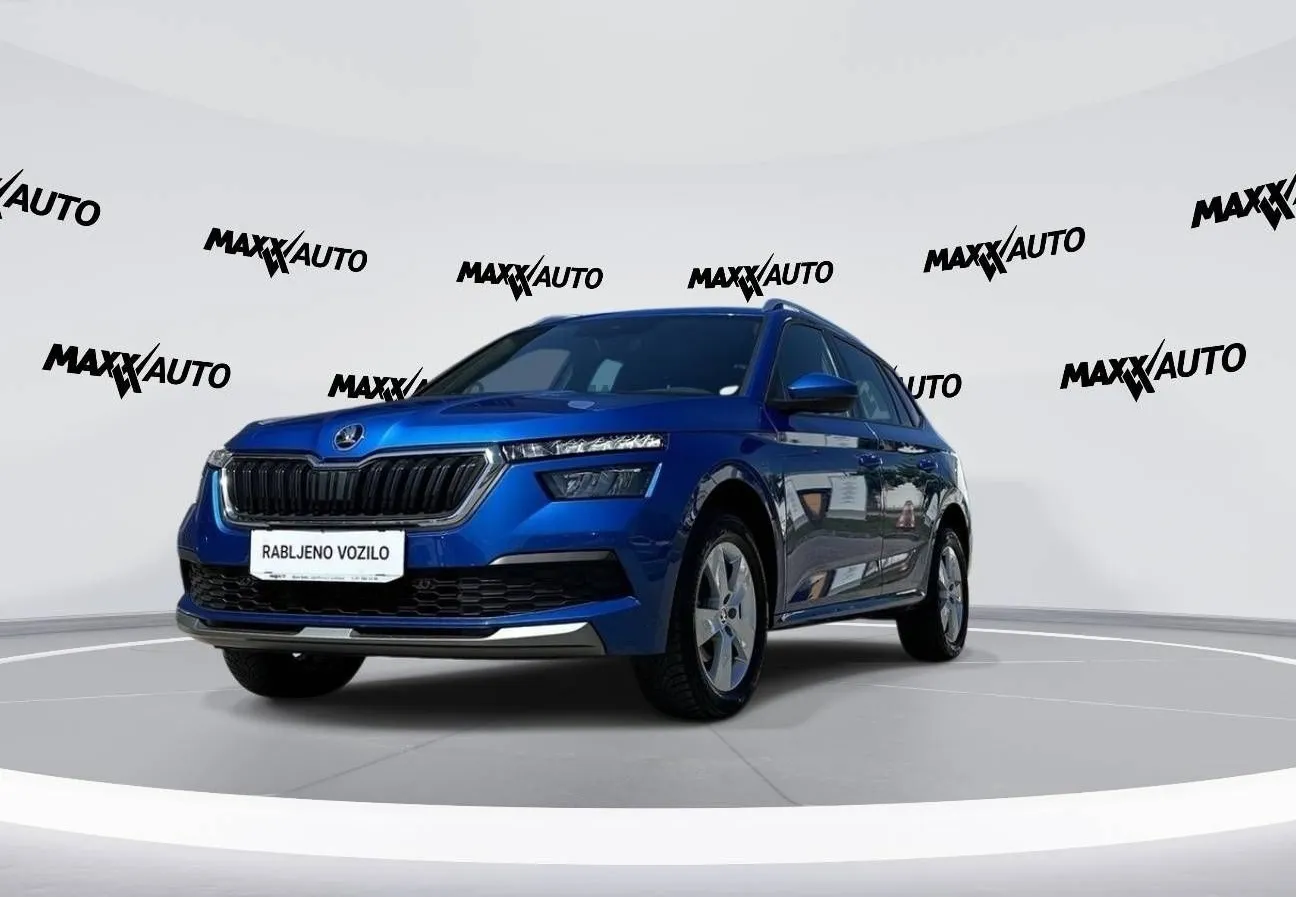 Zunanja slika - Škoda Kamiq - 1.0 TSI Sport  Volan+sedeži  Kamera LED - 1