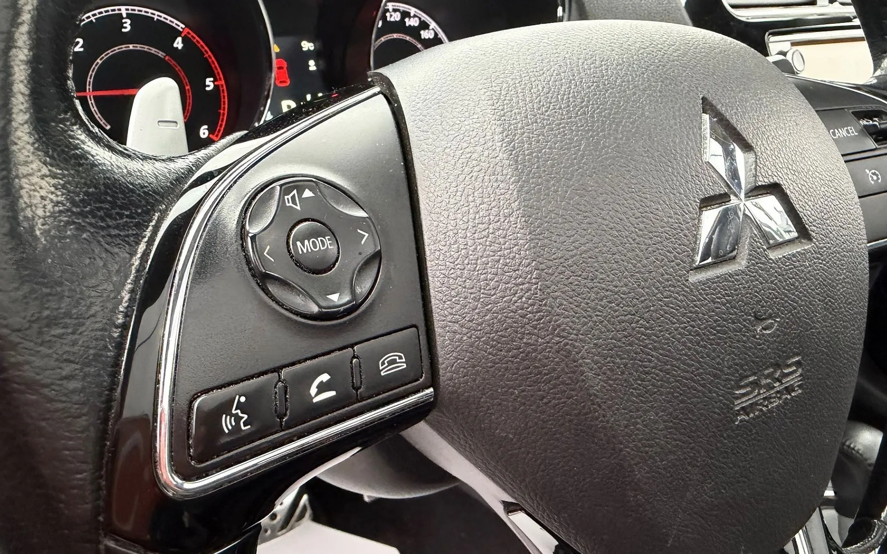 Zunanja slika - Mitsubishi ASX - 2.2 DI-D 4WD AUT. Intense+ XENON NAVI PANO KAMERA - 17