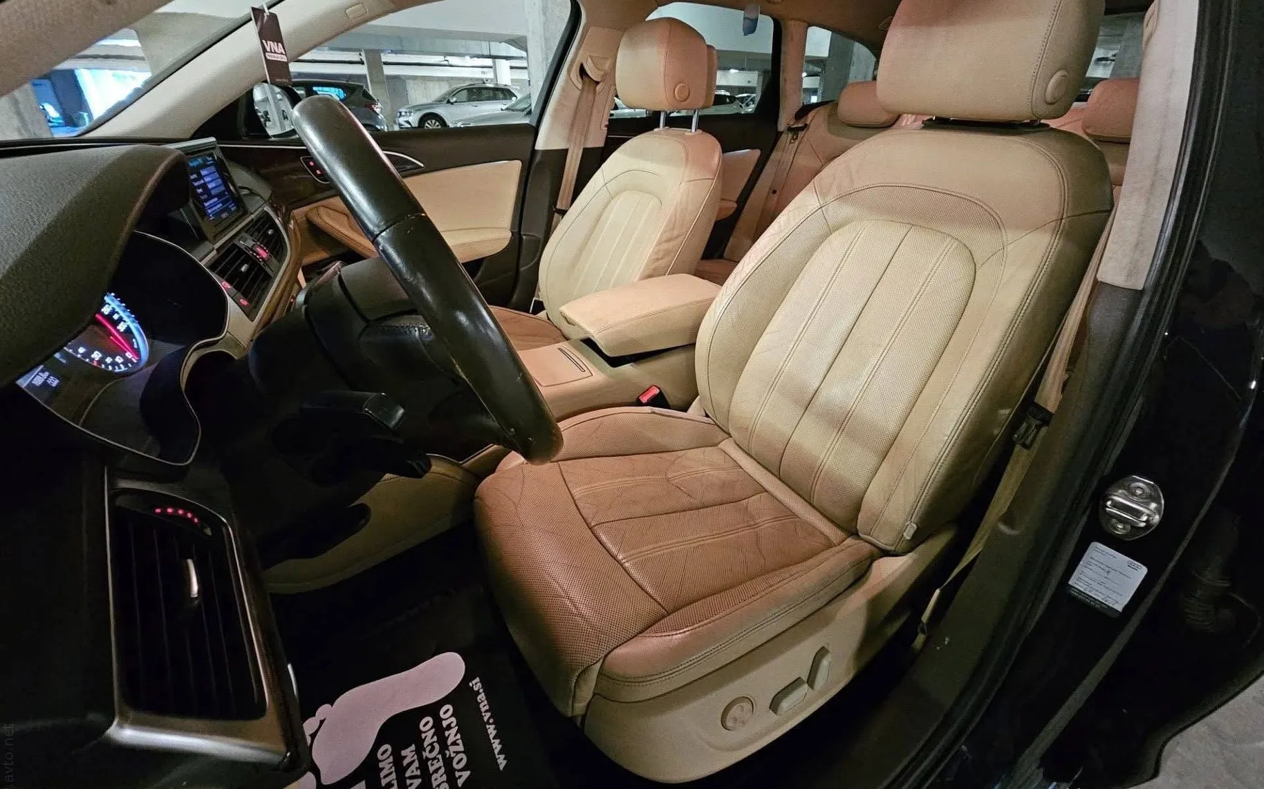 Notranja slika - Audi A6 Avant - 3.0 TDI quattro clean diesel Business S-tronic - 7