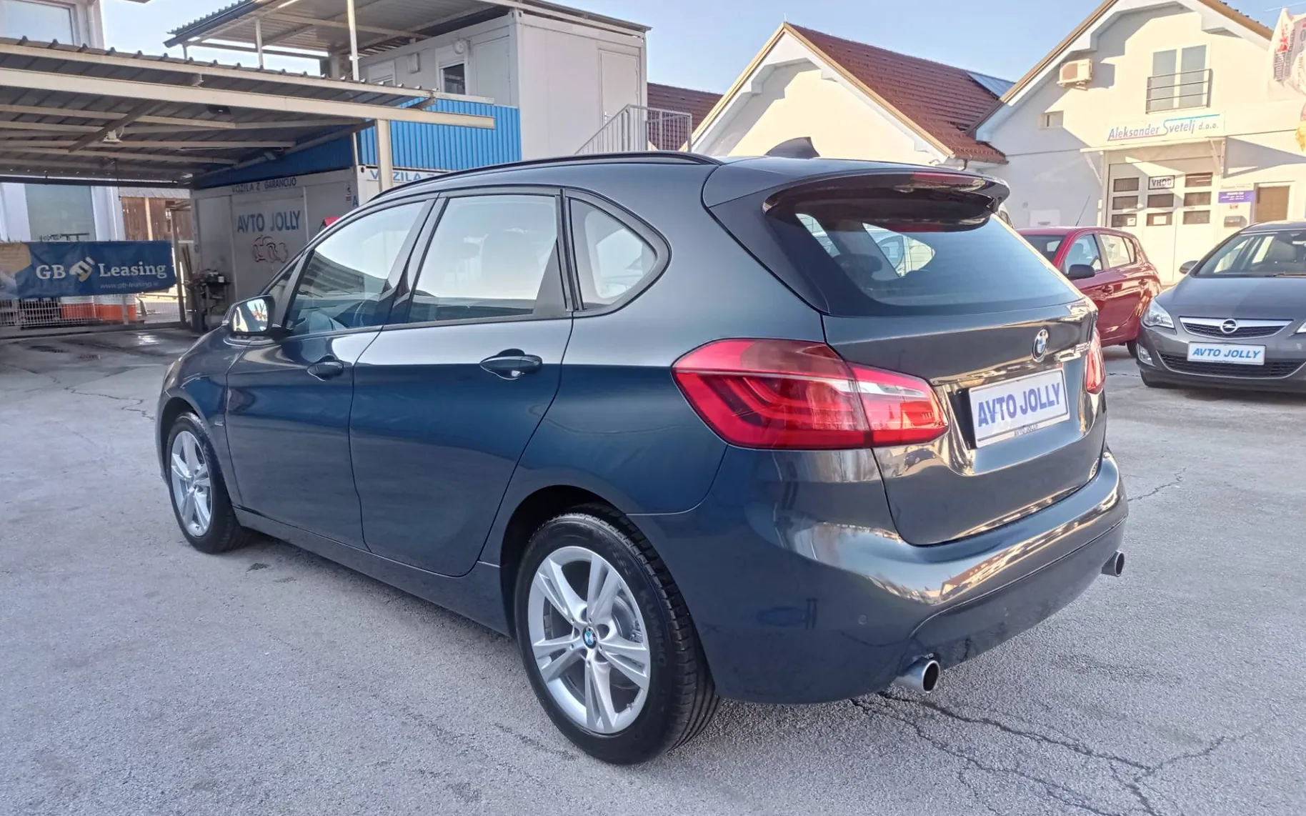 Zunanja slika - BMW Serija 2 - 220d..Msport paket.XENON.NAVI.LINEASSIST - 3