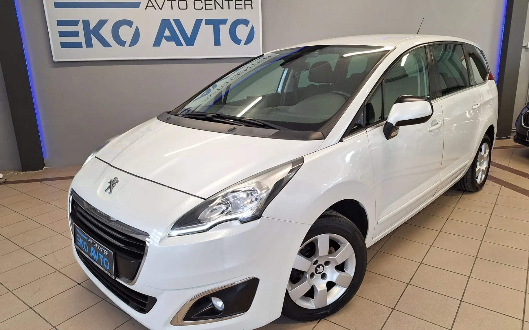 Zunanja slika - Peugeot 5008 - ACTIVE 1.6 HDI KREDIT BREZ POLOGA ODLIČNO OHRANJ.. - 1