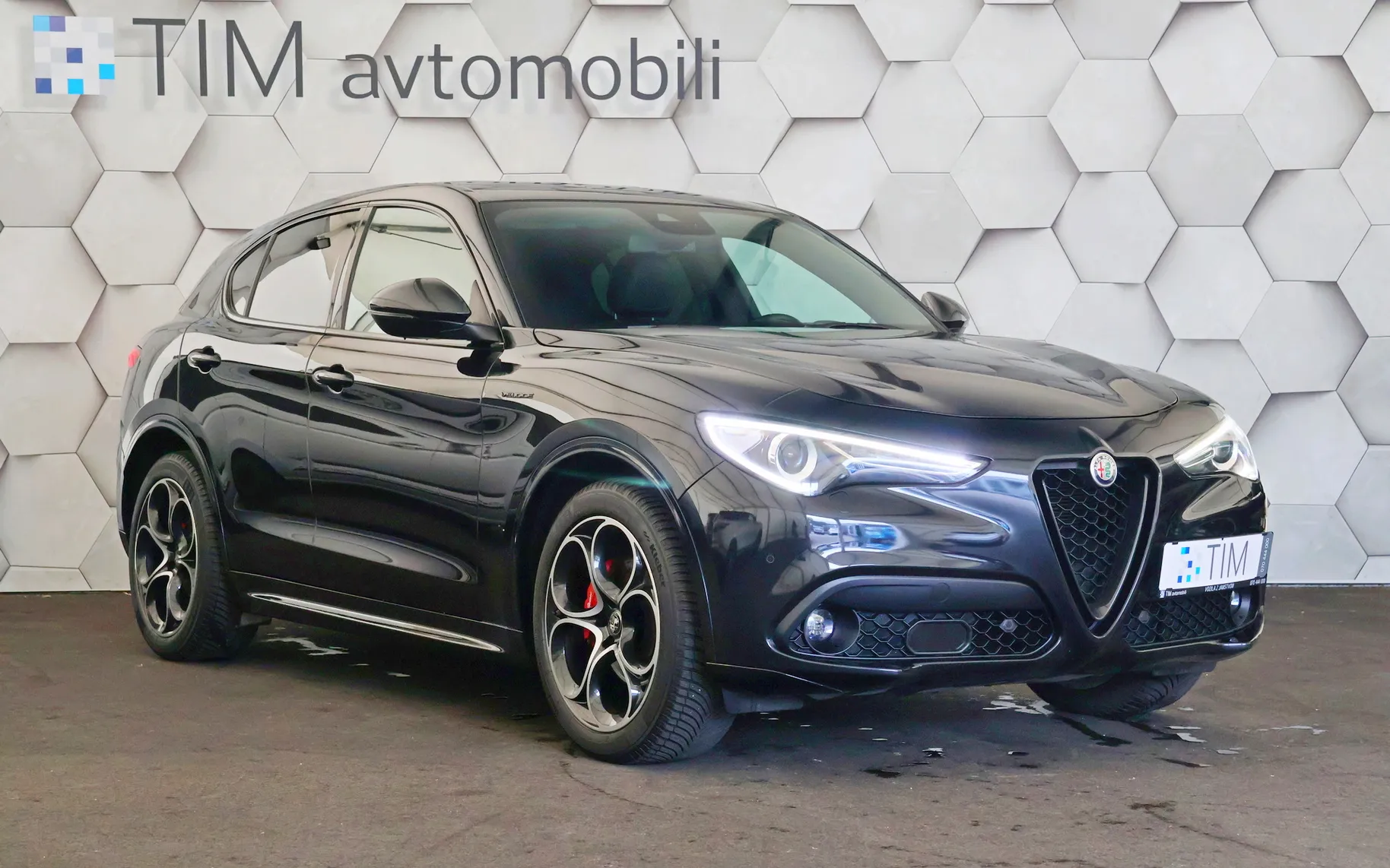 Zunanja slika - Alfa Romeo Stelvio - Veloce 2.2 Multijet Q4 AT8 210KM - 2