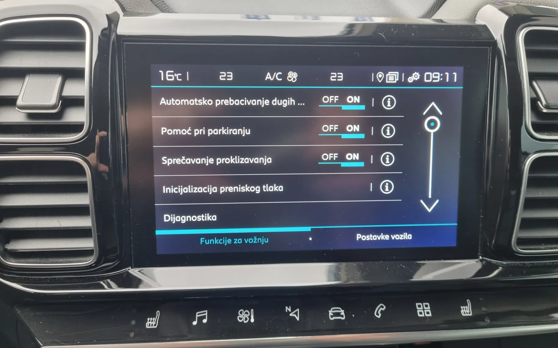 Zunanja slika - Citroën C5 - Aircross 1.5 HDI Shine - Avtomatik - SLOVENSKI + 1. LASTNIK - 22