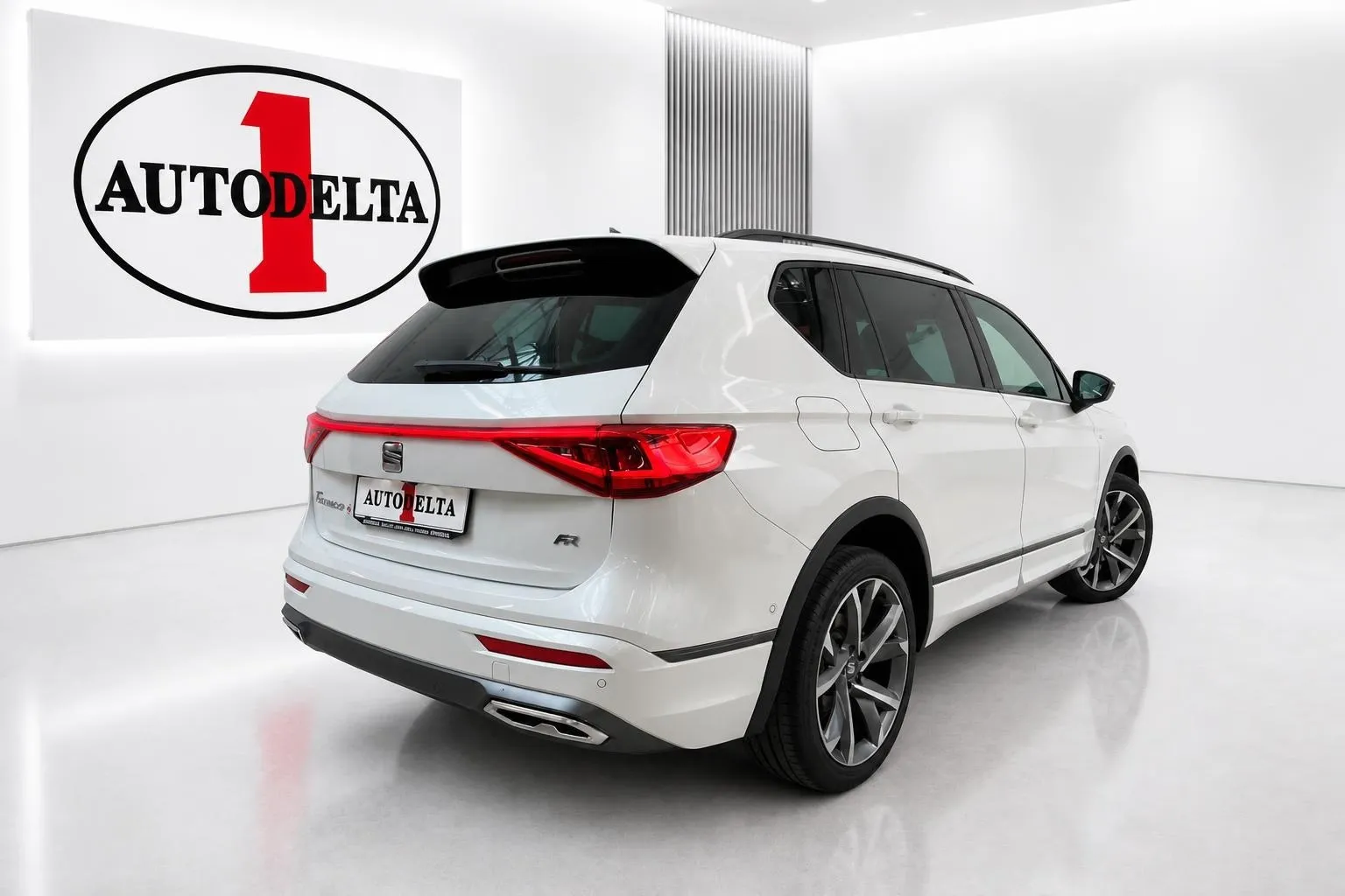 Zunanja slika - Seat Tarraco - 2.0 TDI 110 KW FR DSG KLJUKA. PANORAMA. DCC - 4