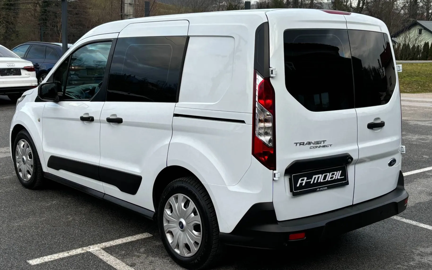 Zunanja slika - Ford Tourneo Connect - 1.5 TDCi N1-KAMERA-NAVI-PDC... - 4