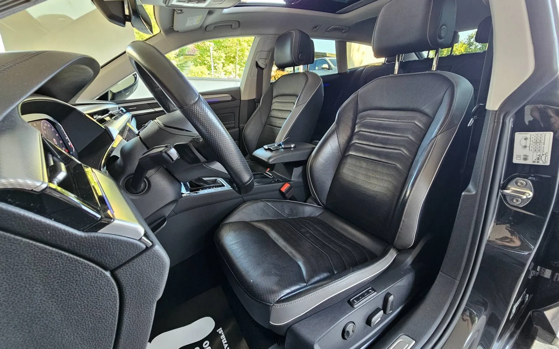 Notranja slika - Volkswagen Arteon Shooting Brake - Arteon 2.0 TDI |PANORAMA|VIRTUAL|HL-SED|ALU20|TOP| - 8