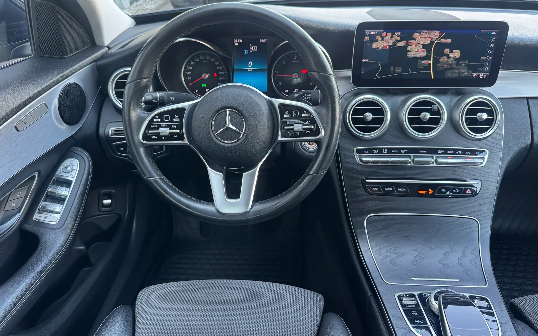 Zunanja slika - Mercedes-Benz C-Razred - 220d-AUT-AVANTGARDE-MULTIBEAM-NAVI-SLO-PREMIUM - 11